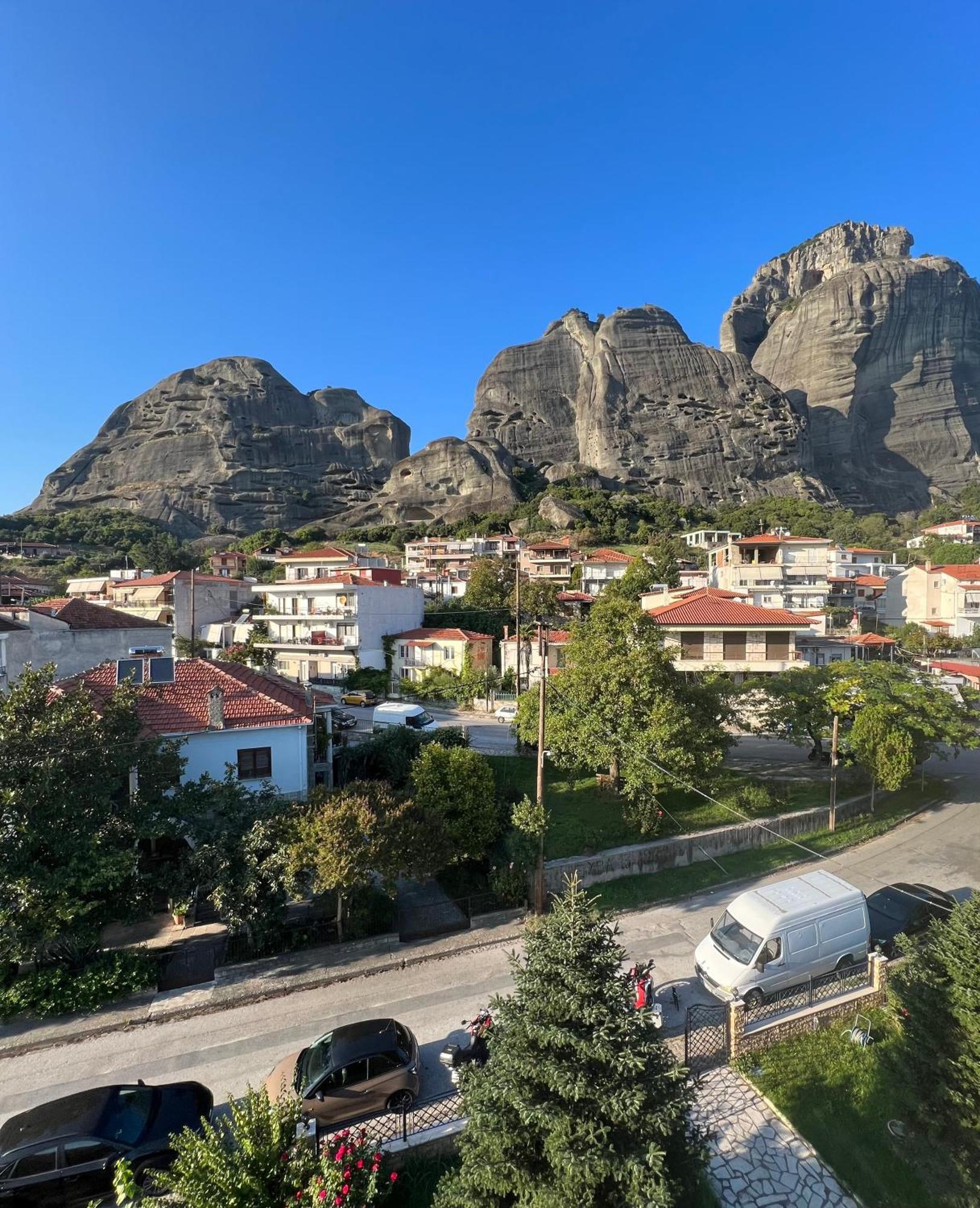 Grand View Suites Meteora Kalambaka Eksteriør billede
