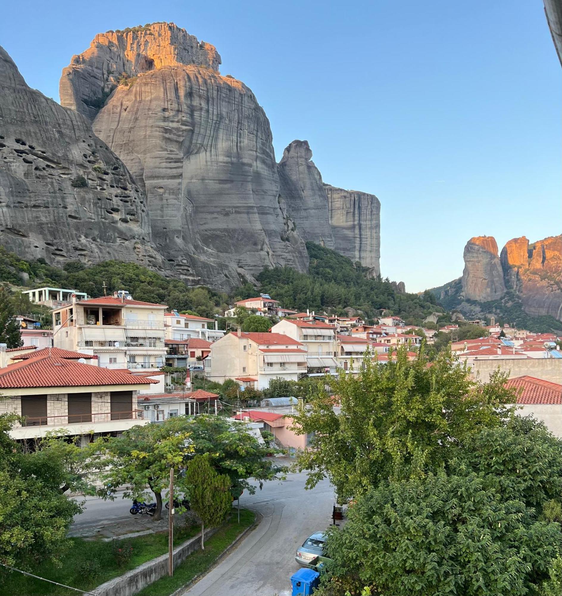 Grand View Suites Meteora Kalambaka Eksteriør billede